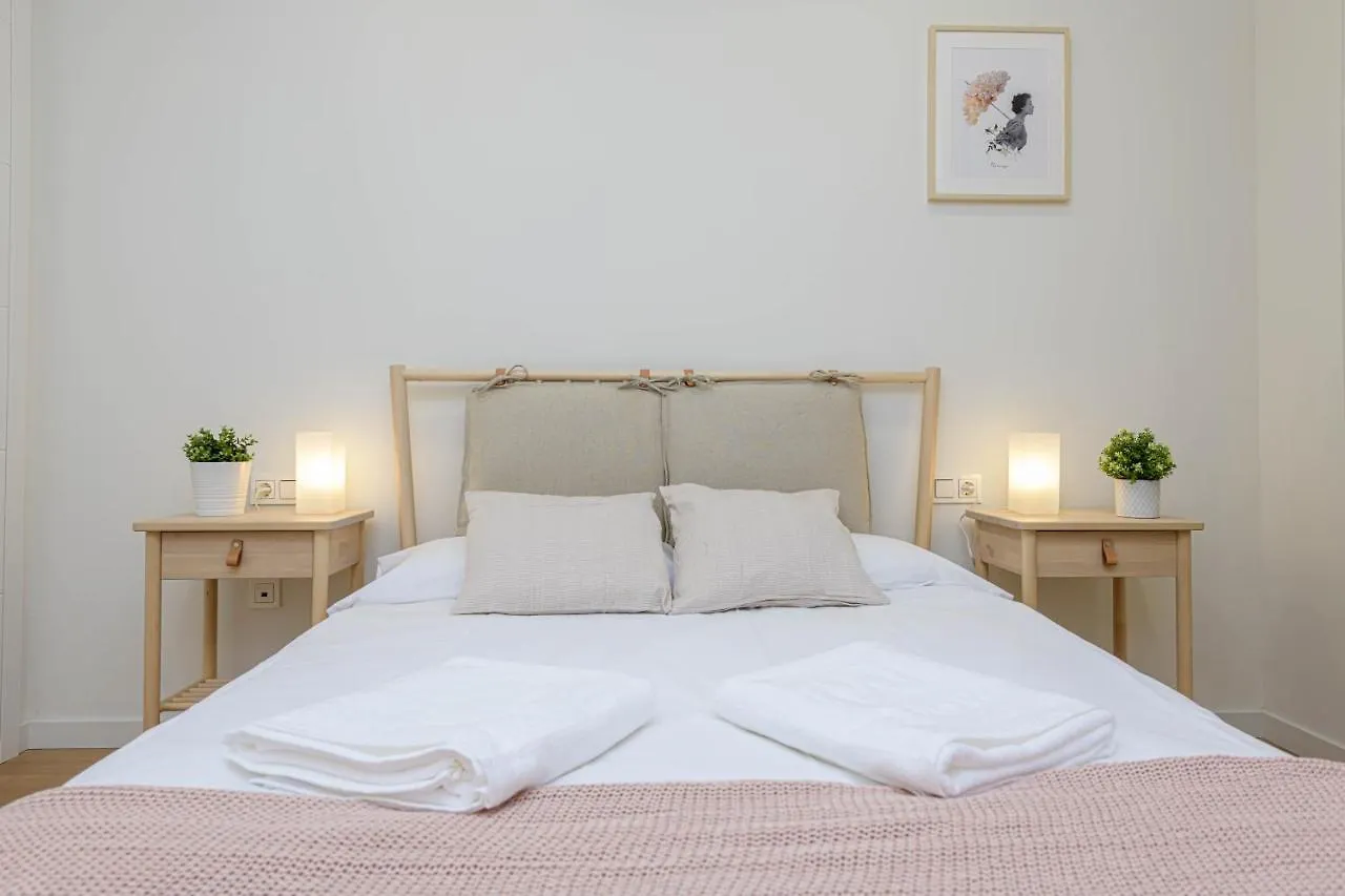 Apartment Wintowinrentals Plaza Del Teatro Malaga Historic Center & Free Parking